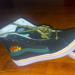 Brand new vans high tops!!!!